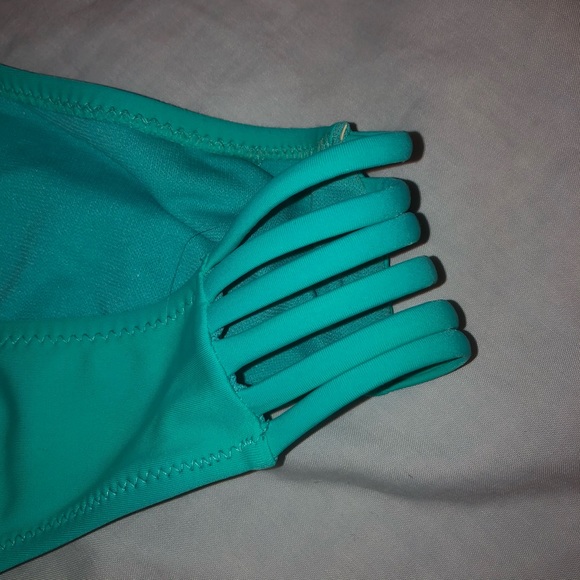 strappy bikini bottoms - Picture 3 of 3